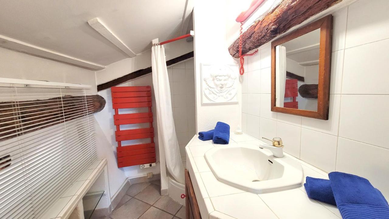 Ze Perfect Place - Appartement De Charme Nicois - 2 Chb & 2 Sdb - Ac - Terrasse - Vieux Nice Luaran gambar